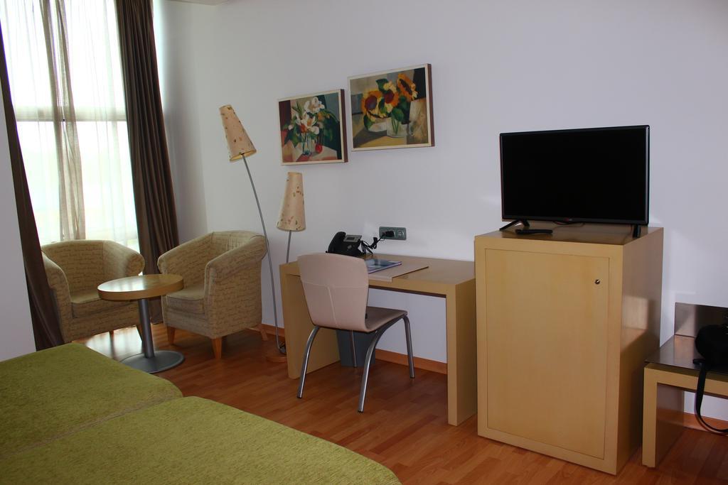 Hotel Valcarce Ferrol Narón Zimmer foto